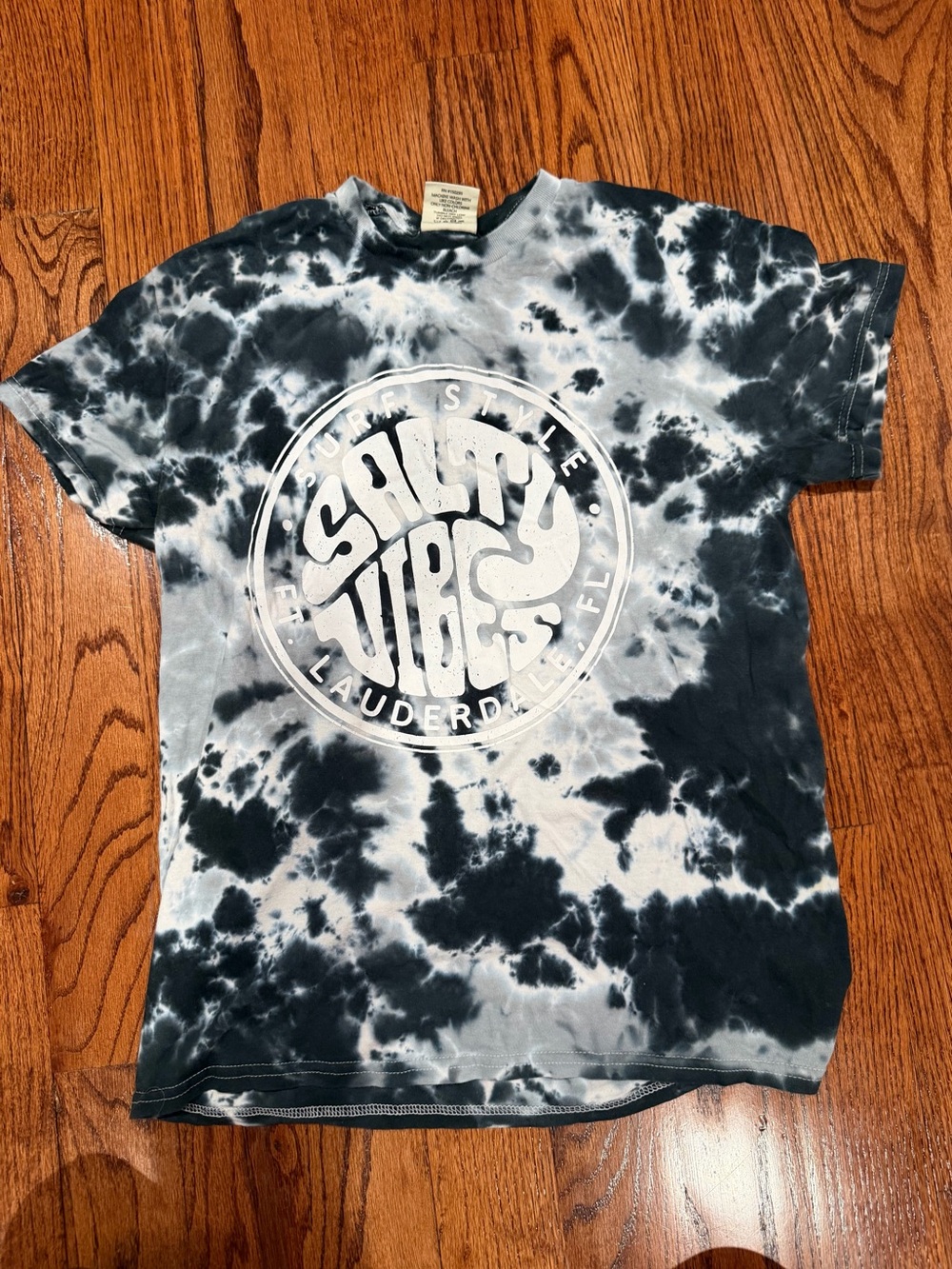surf style Black & White Tie-Dye 'Salty Vibes' Logo Tee